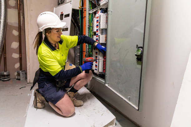 Best Residential Electrician Services  in Hewlett Harbor, NY